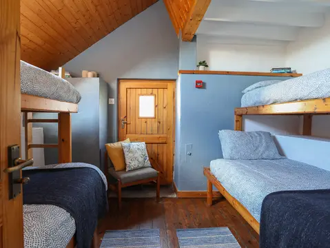 Cerrig-yr-Adar