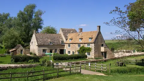 Sacrewell Farm