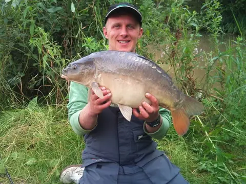 The Oaks Lakes