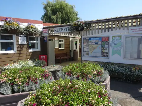 Peewit Caravan Park