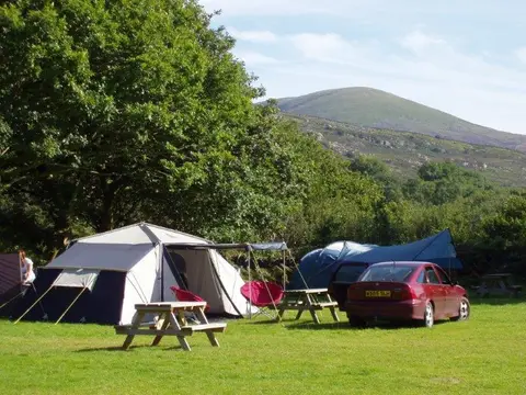 Dinas Farm Caravan Park and Camping