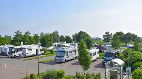 Wohnmobilhafen am Großen Meer (P2)