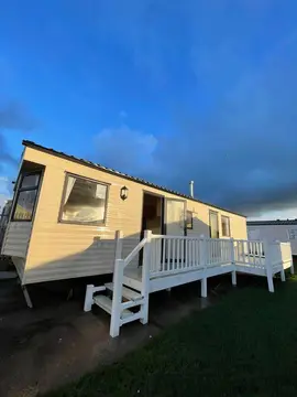 Court Farm Camping