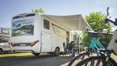Reisemobil-Stellplatz am Kurpark