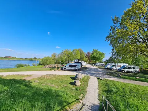 Wohnmobilhafen Elbepark Bunthaus