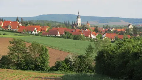Wohnmobilstellplätze an der Mehrzweckhalle
