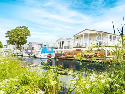 Wharf Cottage Leisure Park