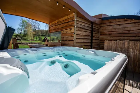 The Hideaway@Baxby Manor