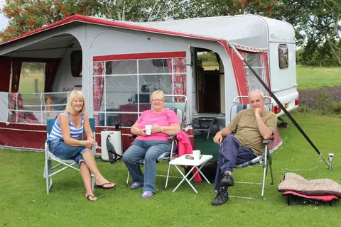 Yatehouse Farm Camping & Caravan Park
