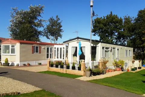 Craggwood Holiday Home Park Riverside Touring Park