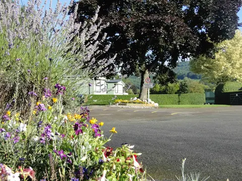 Riverside Caravan Park