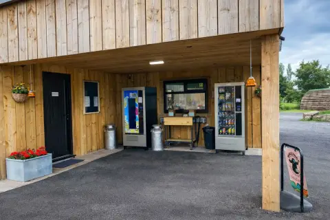 Poplar Grove Farm Caravan Park