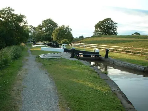 Canalside Caravan Park