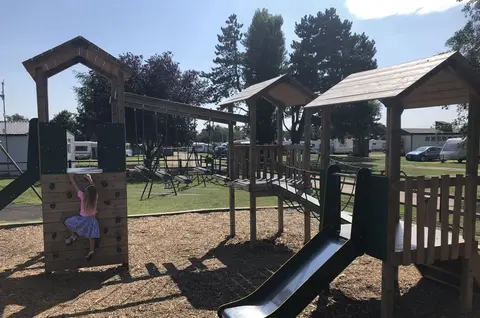 Diglea Holiday Park