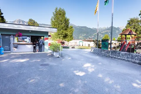 Camping De La Piscine