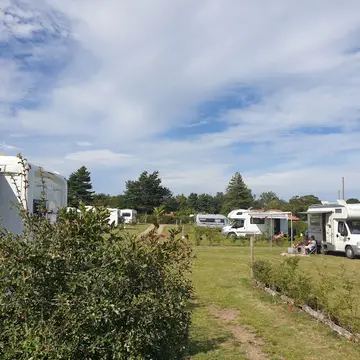 Deepdale Camping & Rooms