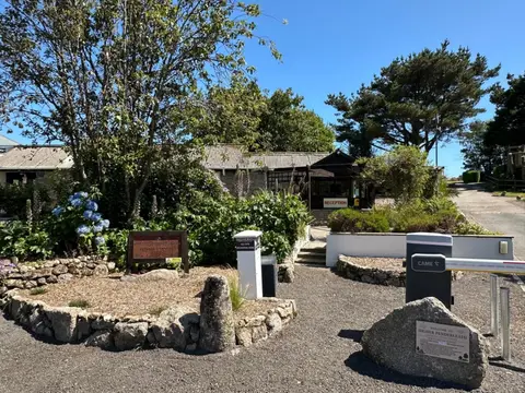 Higher Penderleath Caravan & Camping Park