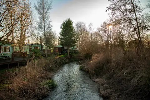 Island Meadow Caravan Park