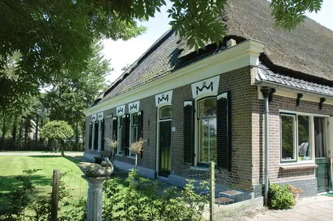 Uit den Haak