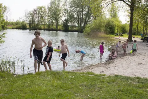 Camping In Den Boomgaard