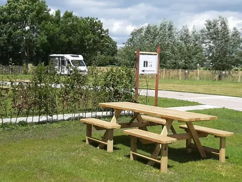 Camperplaats Vecht & Weide