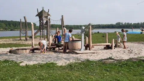 Waterhout