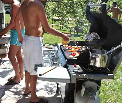 HollandMenCamp