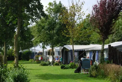 Camping en Zomerhuis Duinhoeve