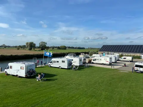 Jachthaven Marnemoende Camperplaatsen