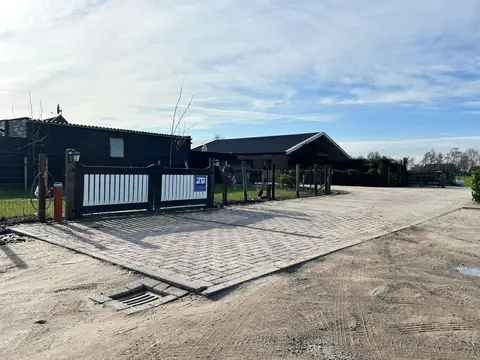 camperplaats Stal Hiensch