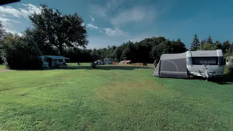 Boerderijcamping De Wezel
