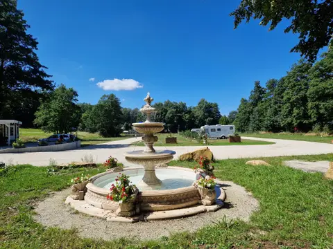 Wohnmobilpark Grünberg am Jakobsweg