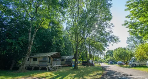 Camping International de l'Étang des Forges