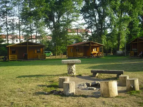 Autocamp Ostrov - Zadní Třebáň