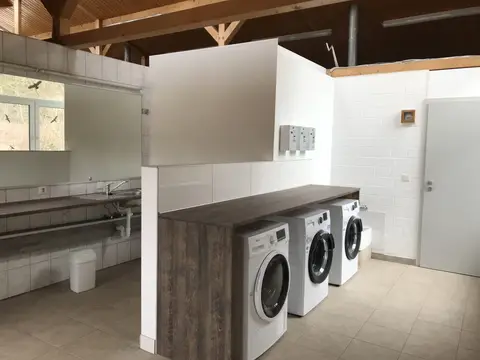 Wohnmobil und Wohnwagen Stellplatz Ambergau