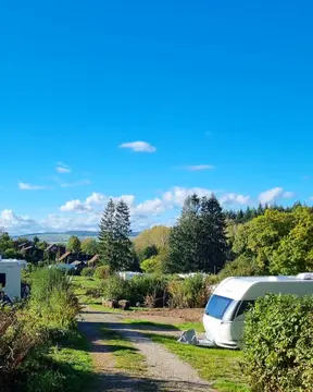 Wohnmobil und Wohnwagen Stellplatz Ambergau