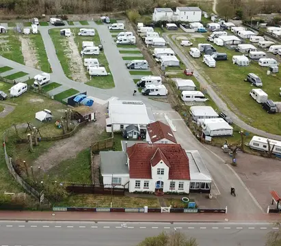 Campingplatz Ademi