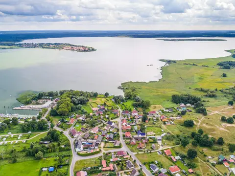 Stellplatz am Hafen Altwarp