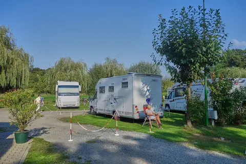 Spreewald Caravan- und Wohnmobilpark "Dammstraße"