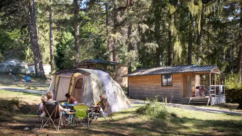 Huttopia Camping Divonne les Bains