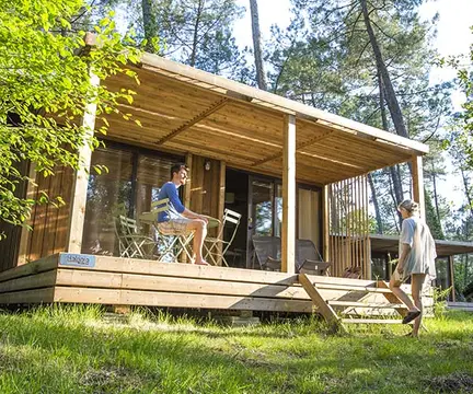 Huttopia Camping Divonne les Bains