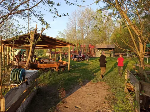 Pole namiotowe Przystań Kowale