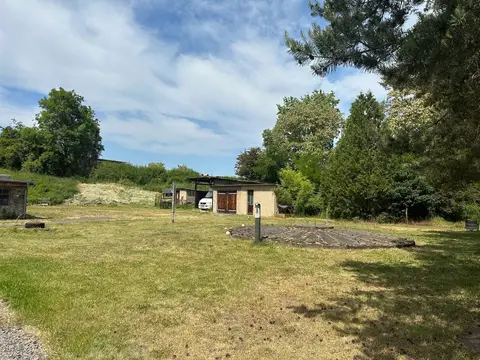 Stellplatz am Stadtrand Saale