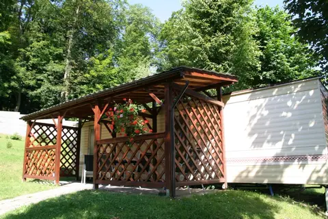 Auto-Camping Park