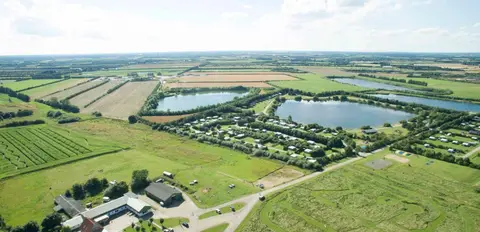 Uge Lystfiskeri Og Camping