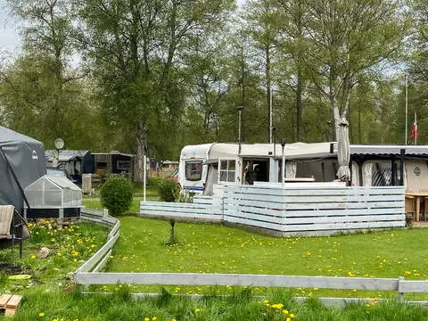 Corona Camping