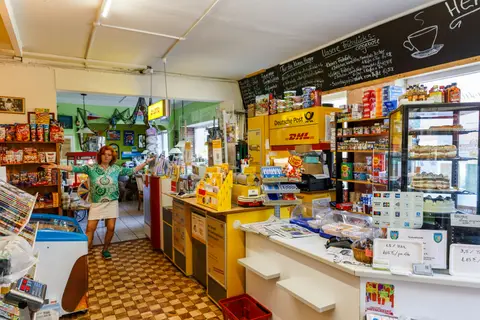 Am Yachthafen Neuhaus an der Oste