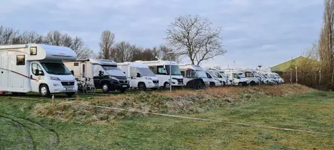 Camperpark - Jachthaven 't Eiland
