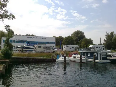 Sportbootzentrum Ziegelsee