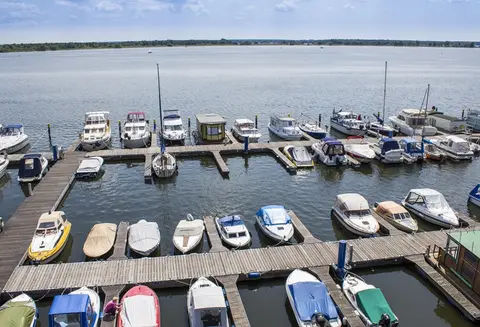 Camping- und Freizeitpark am Plauer See